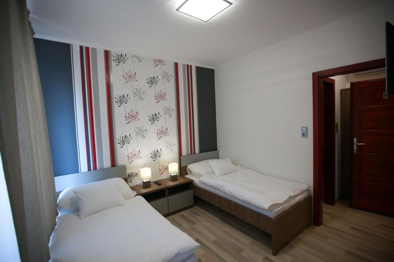 Bed and Breakfast Sugo Panzio Baja Esterno foto